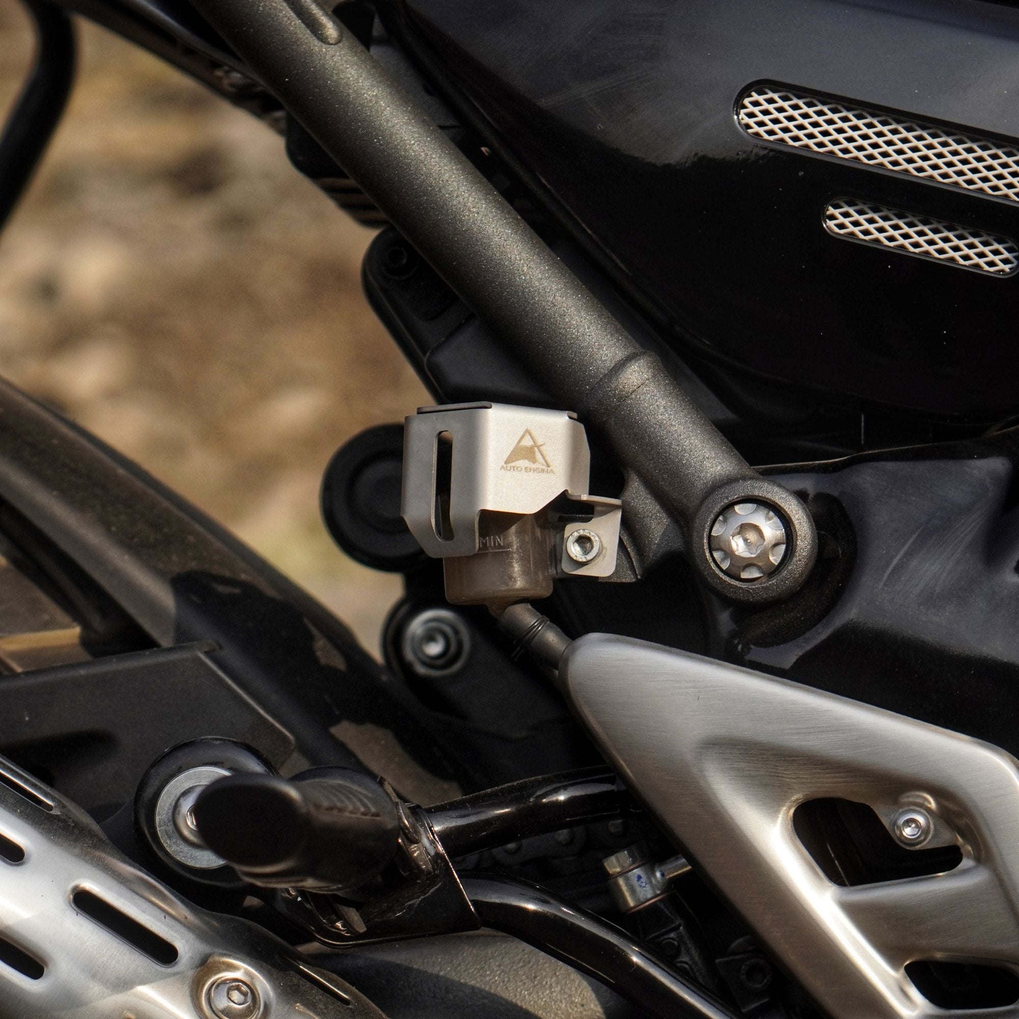 Brake Oil Reservoir Cover for Triumph Scrambler 400x | Black | Auto Engina