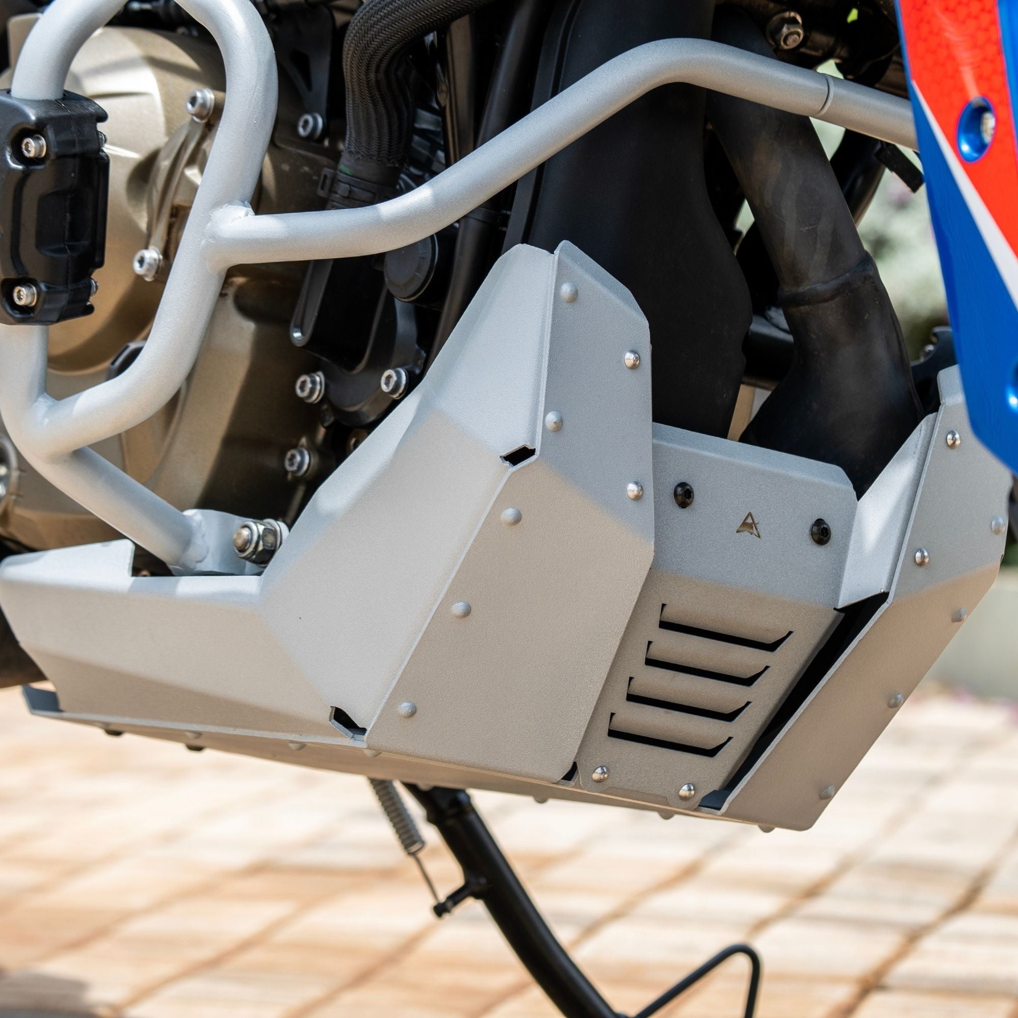 Bash Plate (Mirage Silver) for TVS Apache RTX 300 | Auto Engina