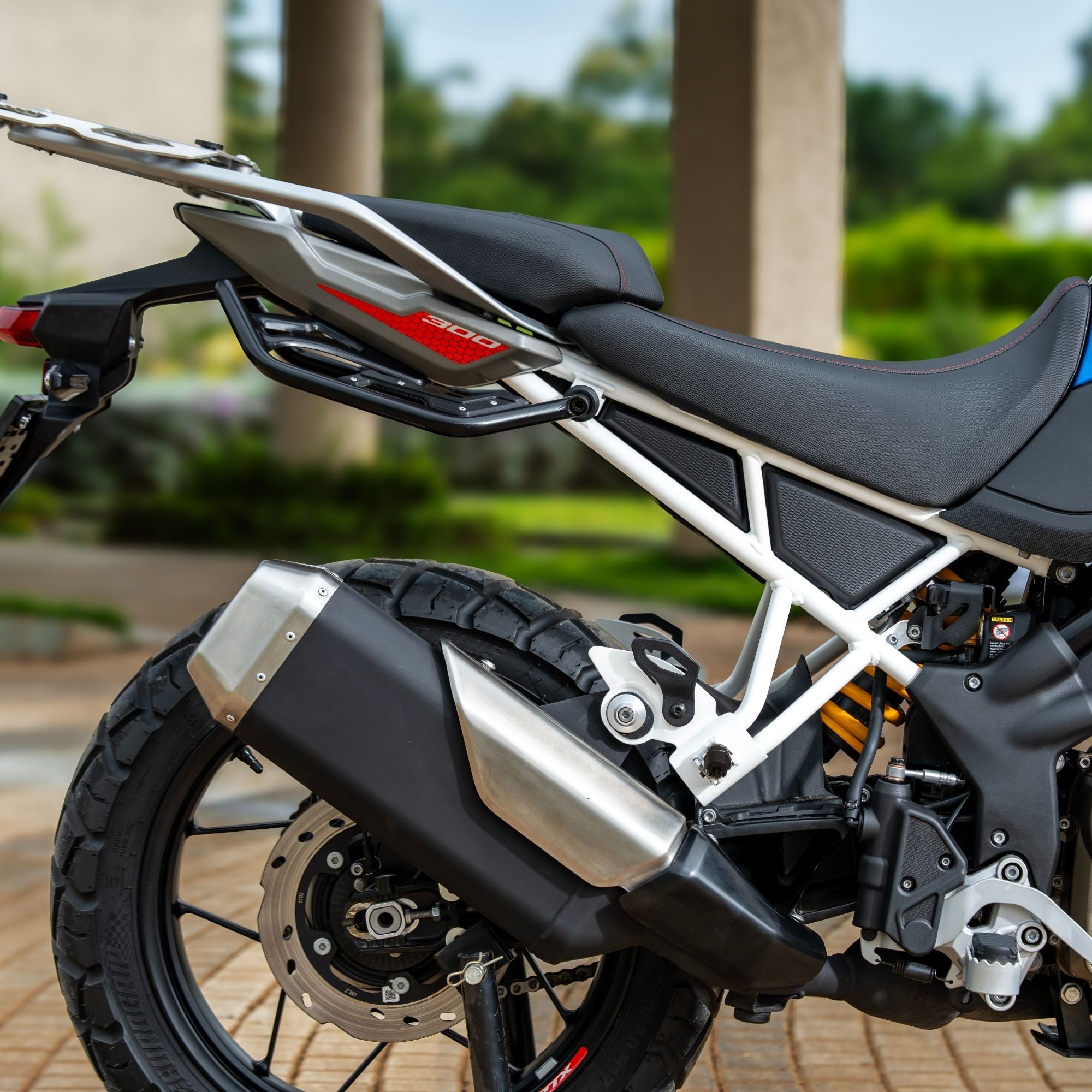 Luggage Strap Mount for TVS Apache RTX 300 | Auto Engina