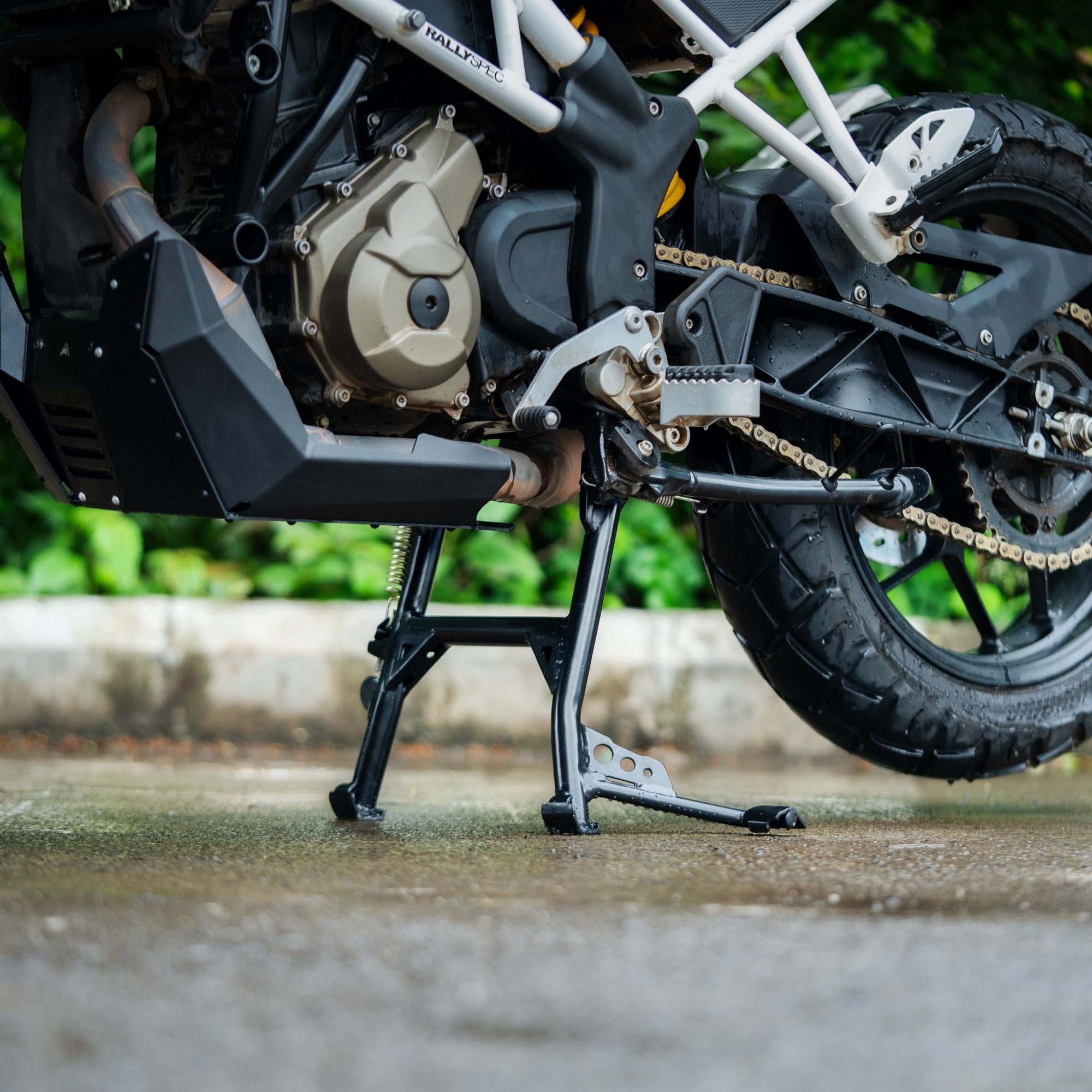 Centre Stand for TVS Apache RTX 300 | Auto Engina