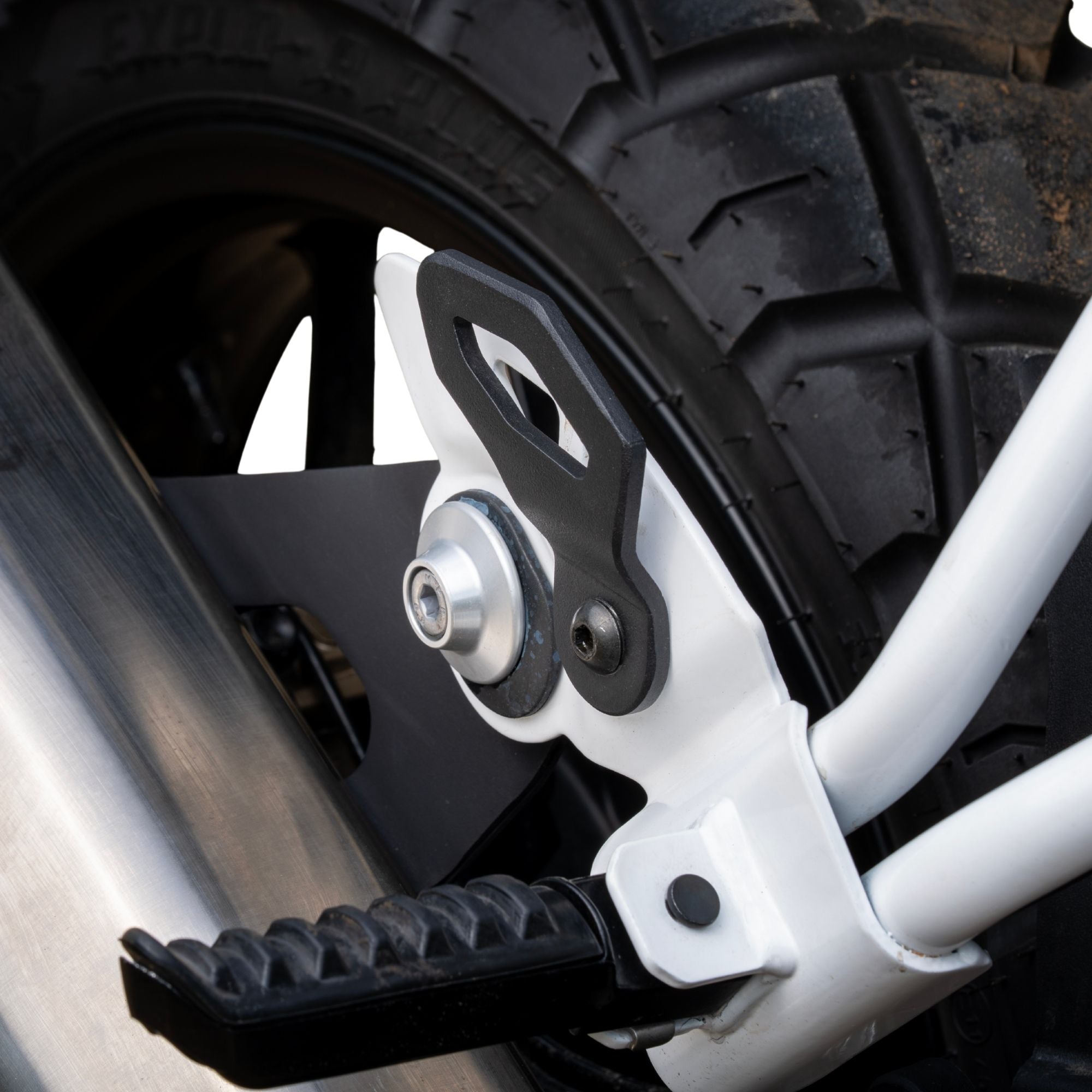 Luggage Strap Mount for TVS Apache RTX 300 | Auto Engina