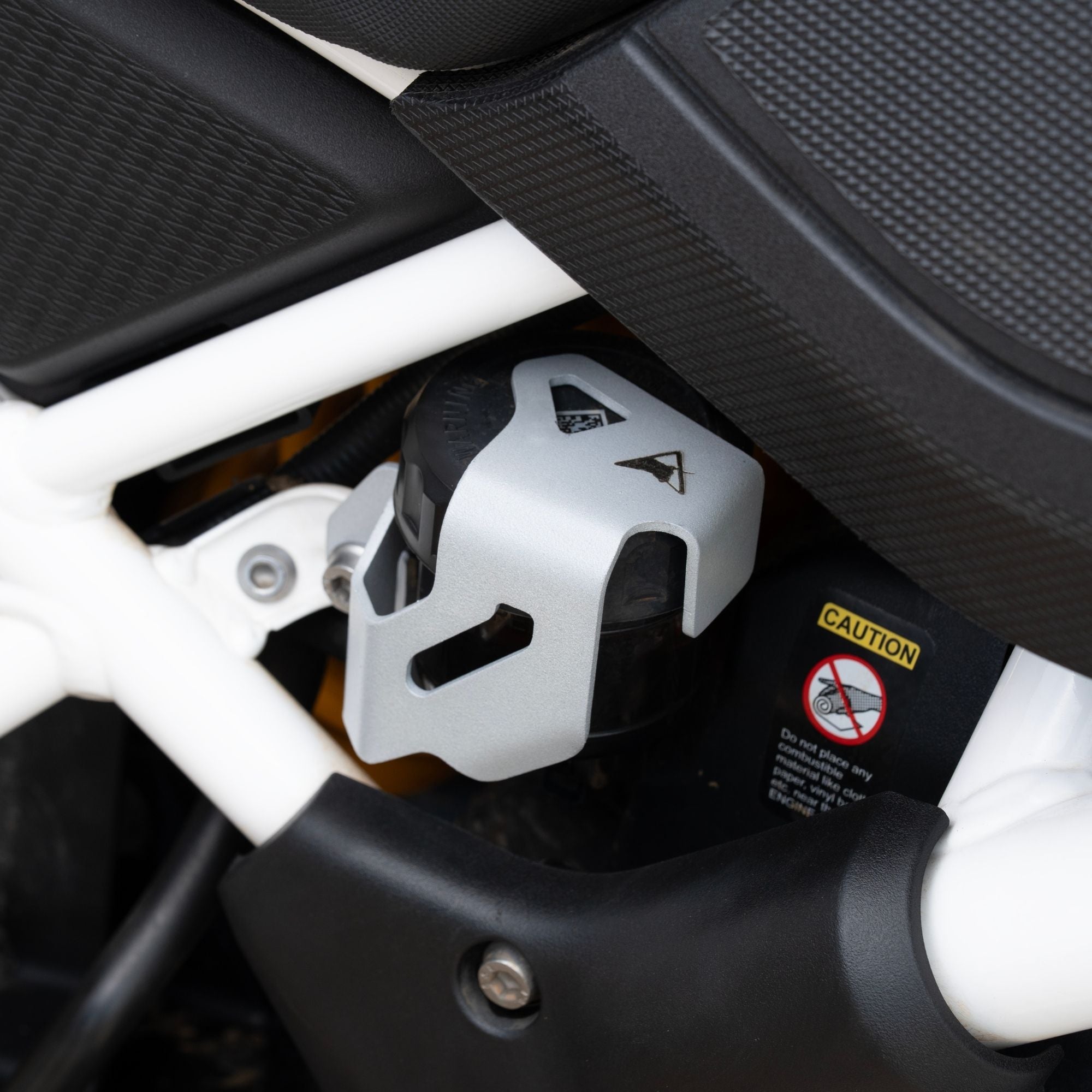 Rear Brake Oil Reservoir Cover for TVS Apache RTX 300 | Auto Engina