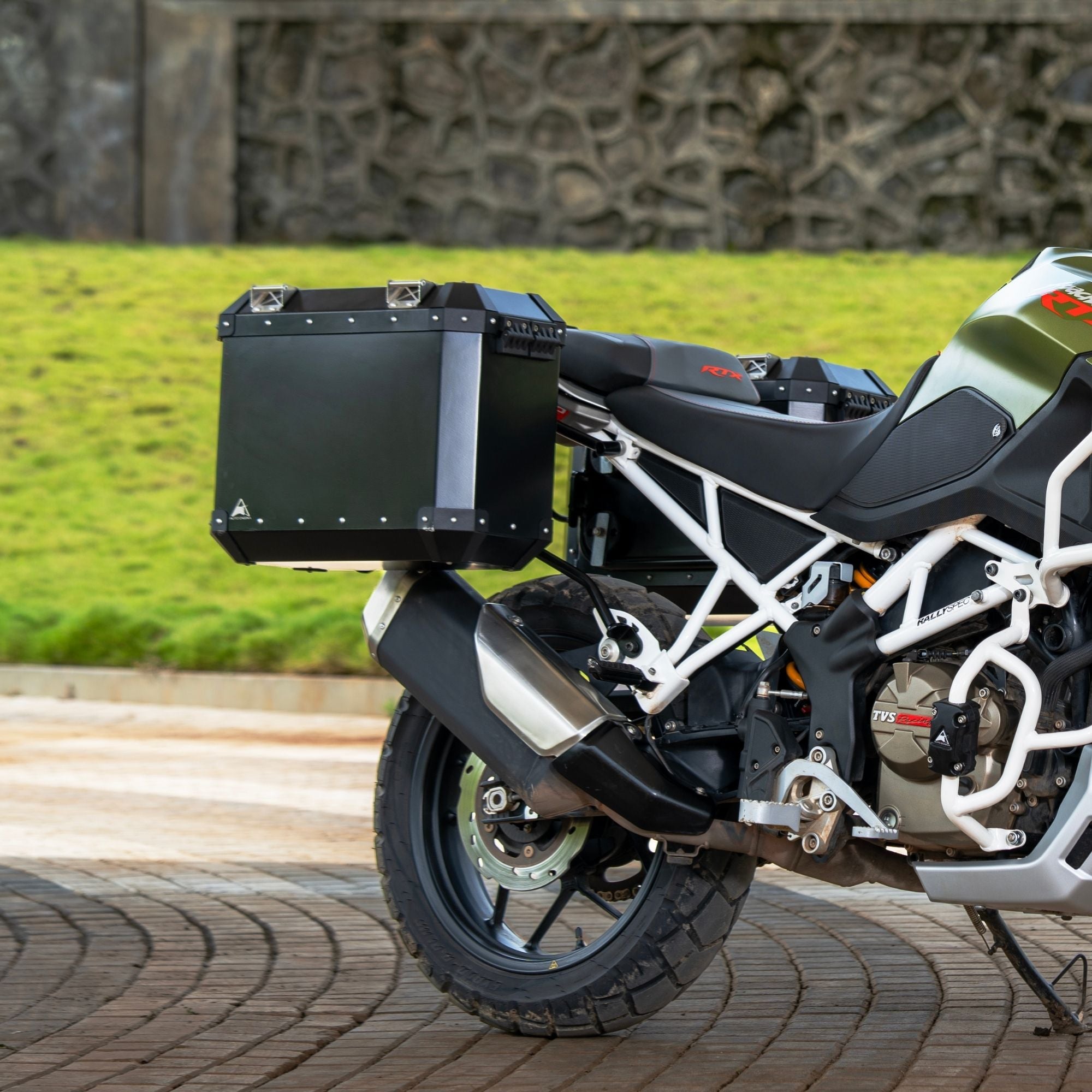 Aluminium Panniers- 72L for TVS Apache RTX 300 | Auto Engina