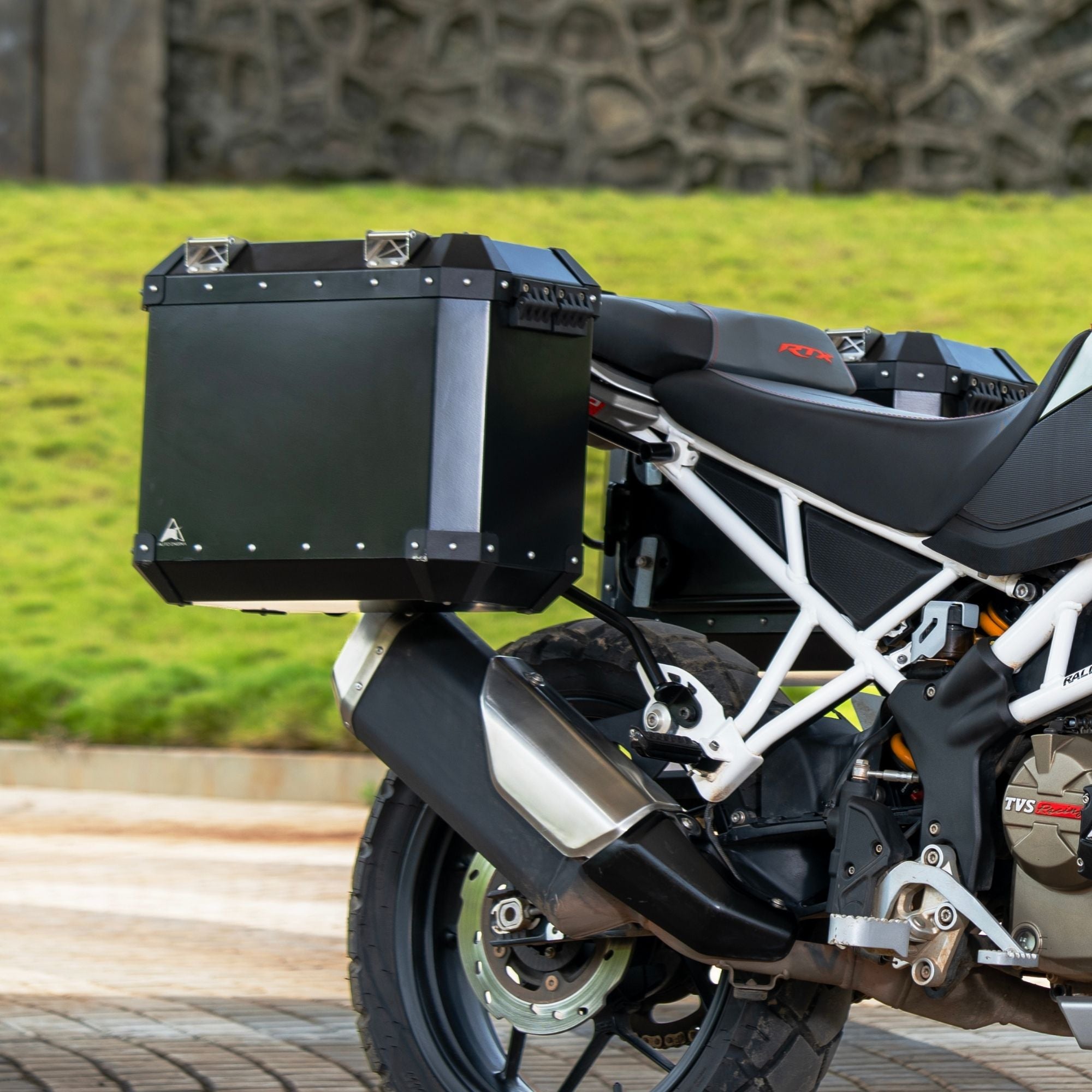 Pannier Stays for TVS Apache RTX 300 | Auto Engina